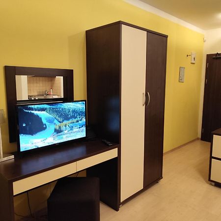 Apartman Liptov - Hotel Bešeňová Екстериор снимка