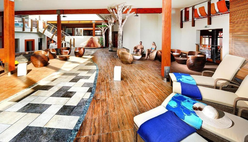 Apartman Liptov - Hotel Bešeňová Екстериор снимка