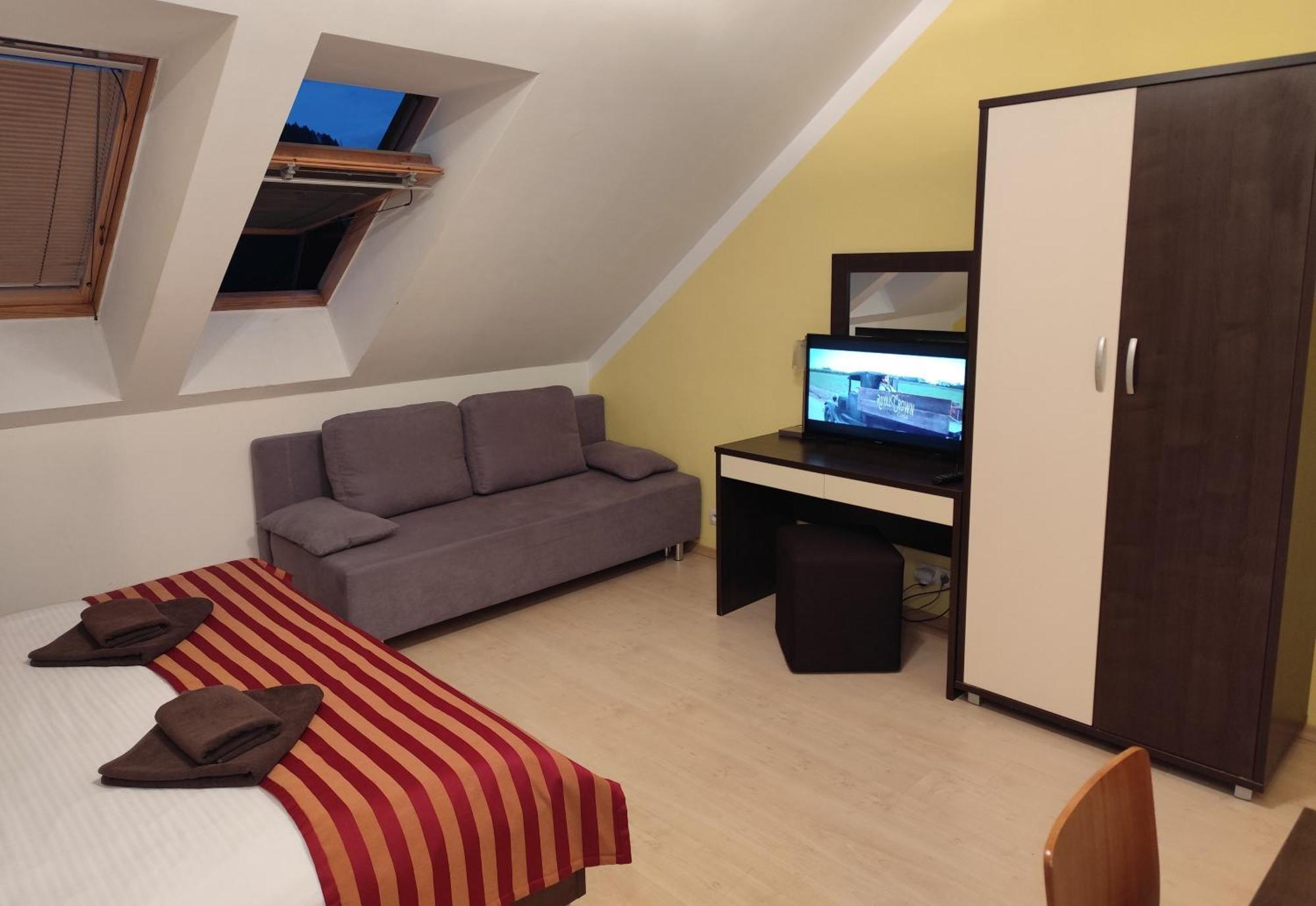 Apartman Liptov - Hotel Bešeňová Екстериор снимка