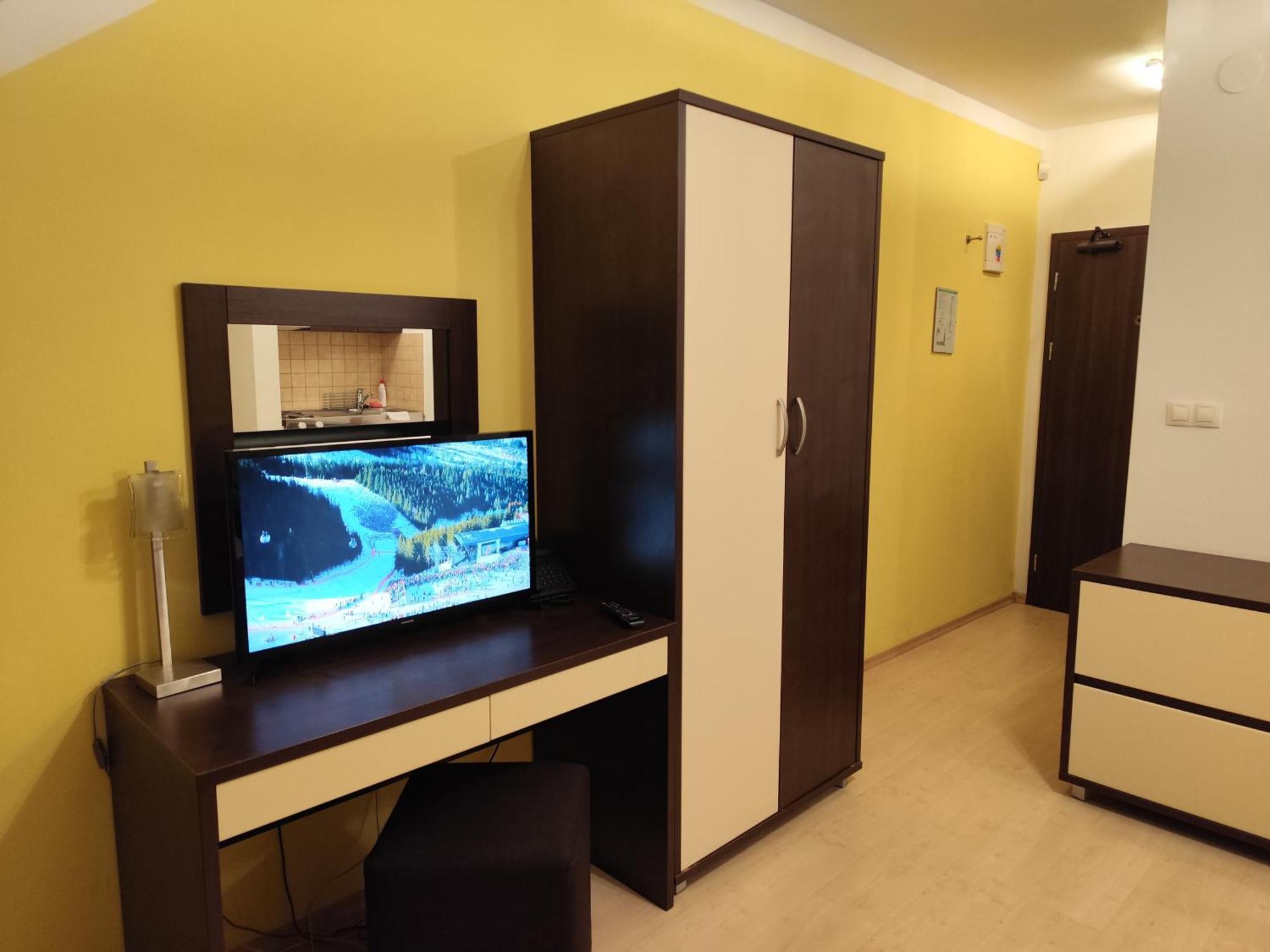 Apartman Liptov - Hotel Bešeňová Екстериор снимка