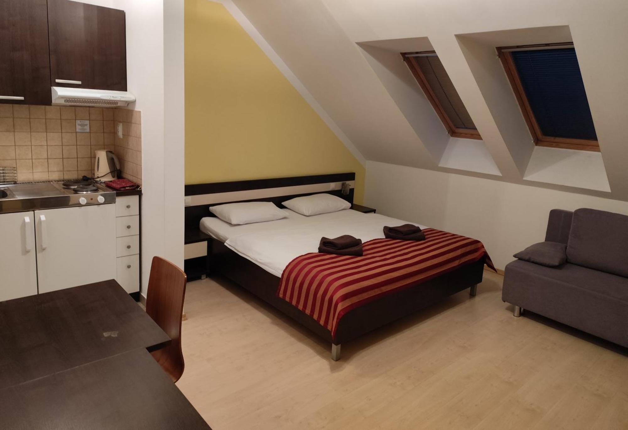 Apartman Liptov - Hotel Bešeňová Екстериор снимка